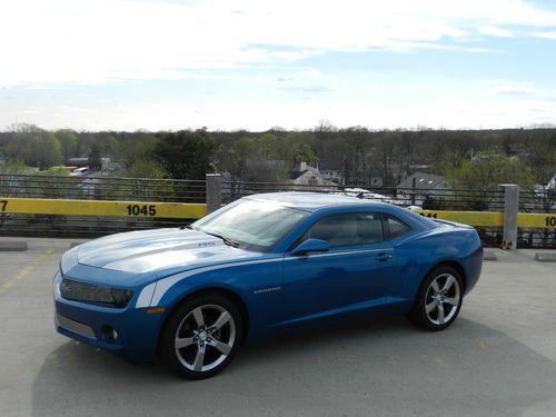 2010 chevrolet camaro 1lt rs  coupe 2-door 3.6l