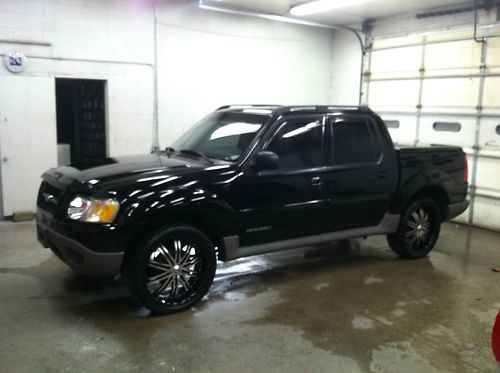 Clean 2001 ford explorer sport trac