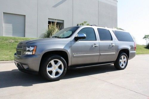 2008 suburban ltz, nav, rear dvd, moonroof, 1 owner, serviced, extra clean!!