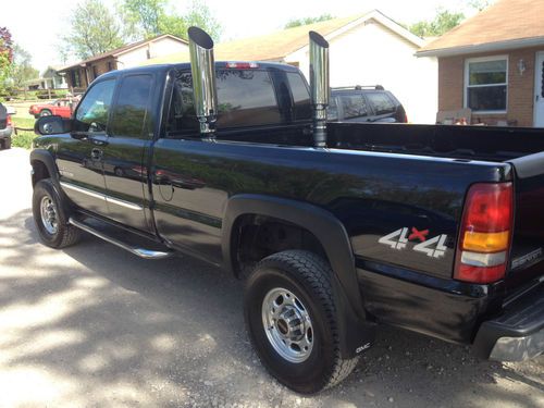 2003 gmc 3/4 ton 4 x 4 6.6 turbo diesel extendad cab