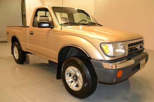 Toyota tacoma 4x4 4cyl 2.7l manual cd player clean carfax great condition