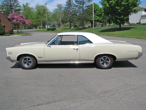 Beautiful barrett jackson low mileage original two-tone classic showcar wow!!