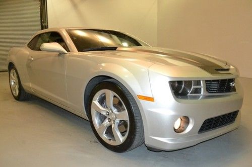 Chevy camaro ss v8 6.2l manual power heated leather keyless clean carfax
