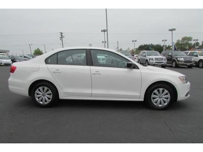 2013 VW Jetta S Manual 2.0L CD 8K, image 2
