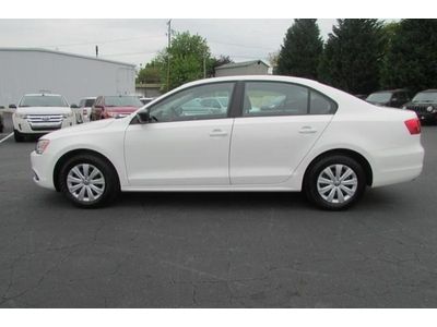 2013 VW Jetta S Manual 2.0L CD 8K, image 6