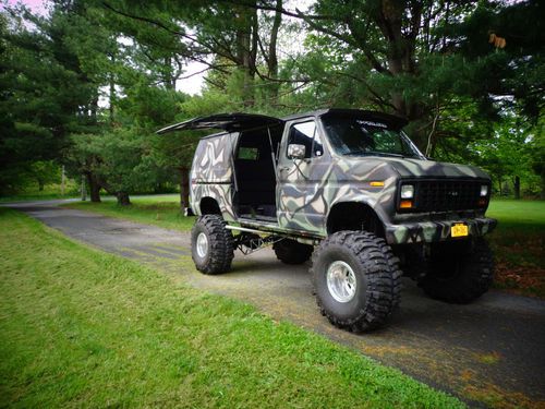 1988 e 150 econoline NR 4x4 monster van truck 460BB on F350 chassy Lifted 21