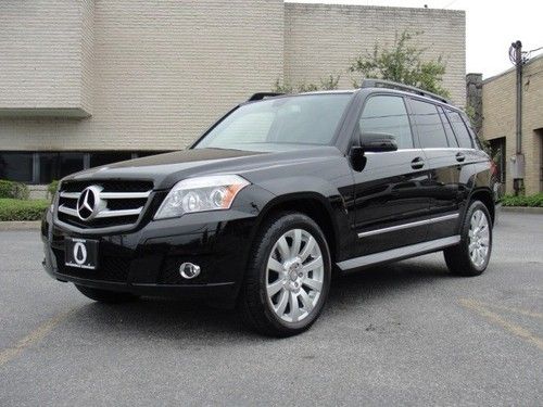 2010 mercedes-benz glk350 4-matic, loaded with options, warranty, serviced