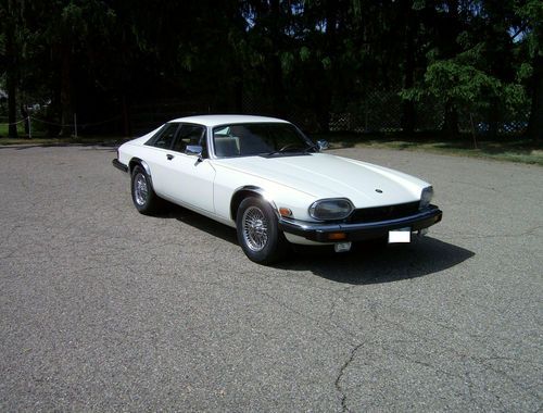 1988 jaguar xjs-very low miles-service receipts-southern car-very well cared for