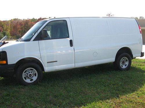 2006 gmc savana 3500 base extended cargo van 3-door 6.0l