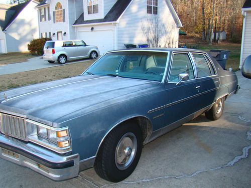 1978 pontiac bonneville base sedan 4-door 4.9l