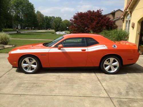 2013 dodge challenger r/t classic 5.7l hemi orange 6-speed super track pak