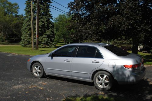 2004 honda accord ex sedan 4-door 2.4l