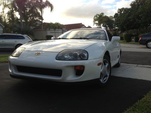 1995 toyota supra base hatchback 2-door 3.0l