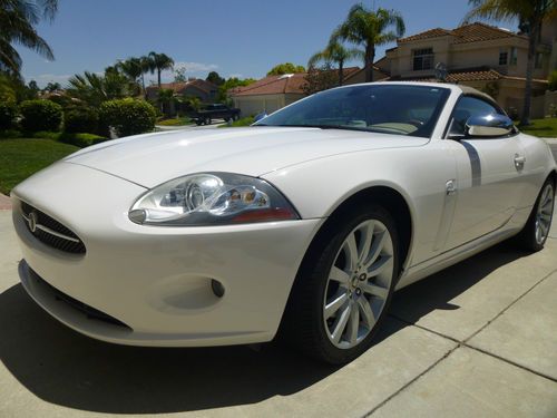 2007 jaguar xk  convertible 2-door 4.2l-lo milage-warrenty