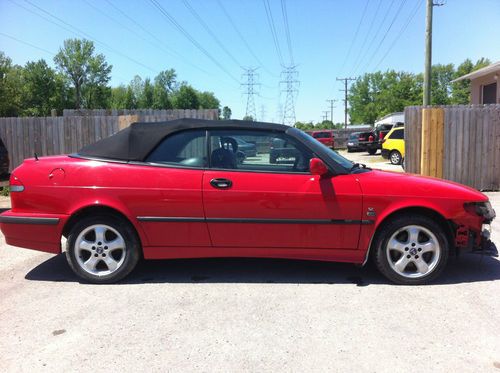 2001 saab 9-3  convertible,turbo  minor damage   easy to fix ,,,nice