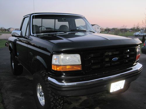 1995 ford f-150 flareside 2 door truck 4x4 wheel drive 5.8l engine