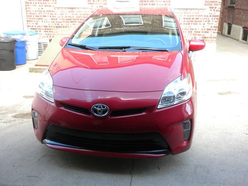 2012 TOYOTA PRIUS RED, US $23,900.00, image 2