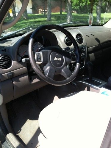 2003 Jeep Liberty Renegade Sport Utility 4-Door 3.7L, US $3,600.00, image 7