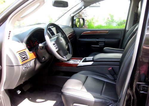2010 Infiniti QX56, image 3