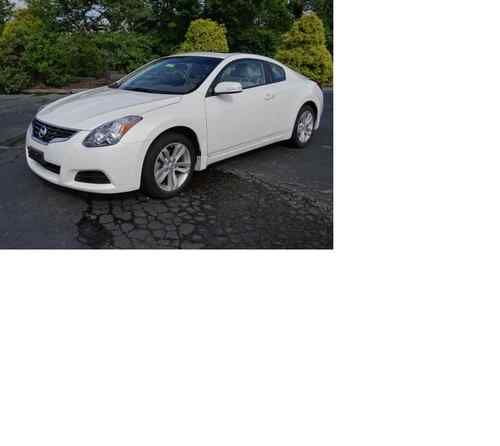 2010 Nissan Altima S Coupe 2-Door 2.5L, US $16,500.00, image 2
