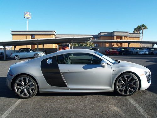 2010 audi r8  2-door coupe 5.2l fsi v10 engine sports car  carbon fiber pkg.