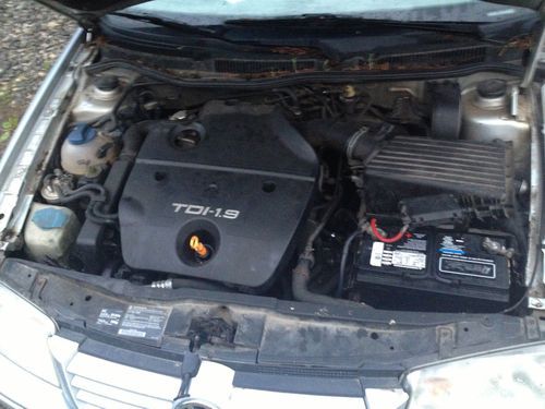 2003 Volkswagen Jetta TDI Wagon 4-Door 1.9L Sunroof Diesel Automatic, image 9