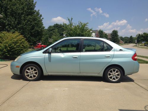 2001 Light Blue Toyota Prius Hybrid Battery Not Working Running AS IS Repair Me, image 3