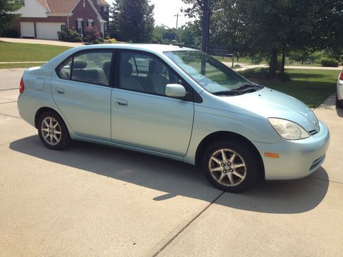 2001 Light Blue Toyota Prius Hybrid Battery Not Working Running AS IS Repair Me, image 6