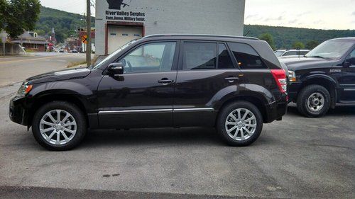 2013 suzuki grand vitara limited sport utility 4-door 2.4l