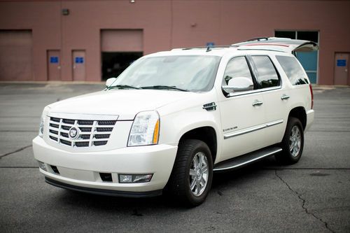 2007 cadillac escalade sunroof 5 dvd players! navi backup camera awd