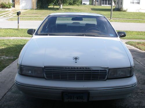 1996 chevrolet caprice classic sedan 4-door 5.7l