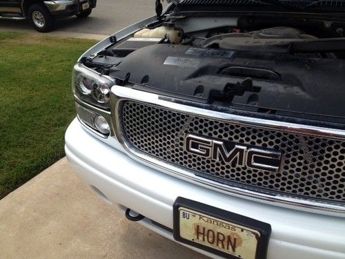 2003 GMC Yukon XL 1500 Denali Sport Utility 4-Door 6.0L, image 7