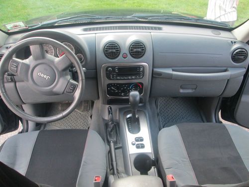 JEEP LIBERTY-RENEGADE EDITION- 2006 BLACK BRAND NEW TIRES AND BRAKES NO RESERVE, image 4