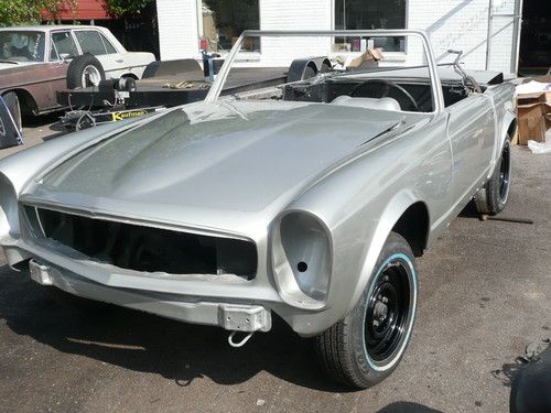 1969 mercedes benz 280sl, project needs finishing, extra engine and parts!