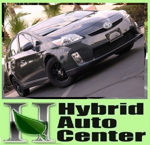 Toyota prius hybrid sport, 1own, low miles 15k, 47mpg low reserve price