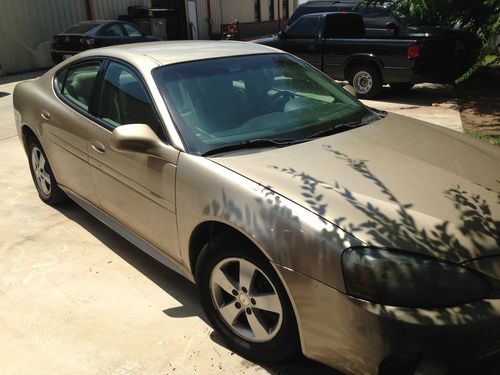 2005 pontiac grand prix base sedan 4-door 3.8l