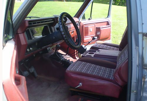 7 FOOT WESTERN WORKING SNOW PLOW w/ 1984 FULL SIZE BLACK BRONCO TRUCK MANUAL 84, US $1,999.99, image 8