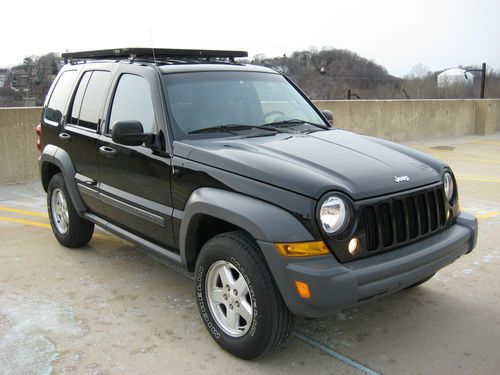 2006 jeep liberty sport sport utility 4-door 2.8l turbocharged diesel-low miles!