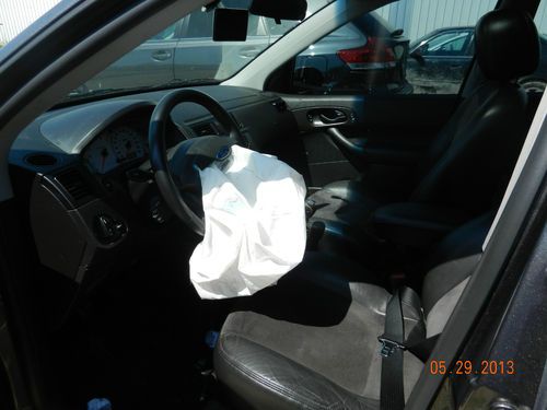 2007 ford focus st  4 door sedan with spoiler