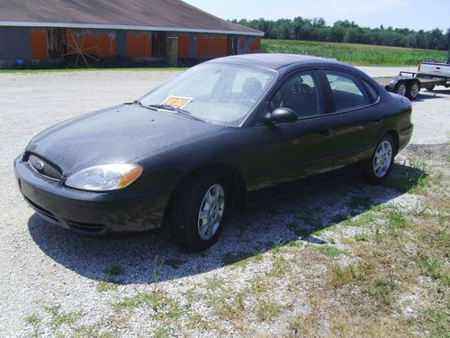 2005 ford taurus se sedan 4-door 3.0l