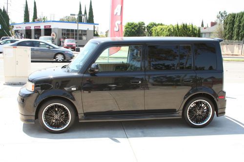 2006 scion xb black automatic black leather interior excellent condition 05 04