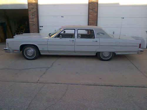 1977 Lincoln Town Car, image 3