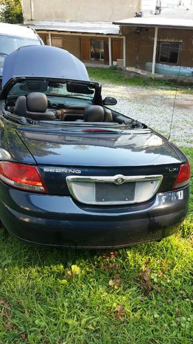 2004 chrysler sebring base convertible 2-door 2.7l