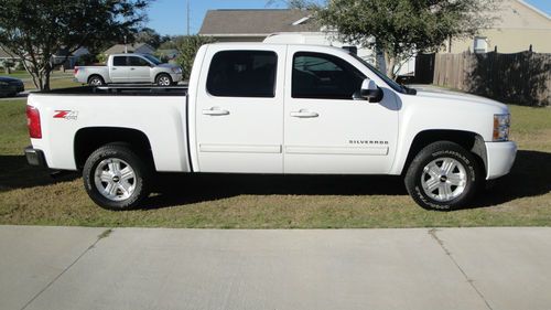 2010 chevrolet silverado 1500 ltz crew cab pickup 4-door 5.3l 4x4 4wd