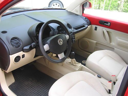1998 Volkswagen Beetle Base Hatchback 2-Door 2.0L, image 8