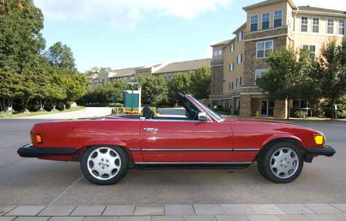 1985 mercedes-benz 380sl base convertible 2-door v8