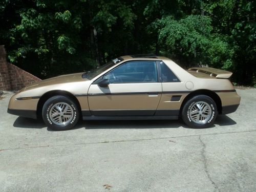 1986 pontiac fiero se coupe 2-door 2.8l bought new