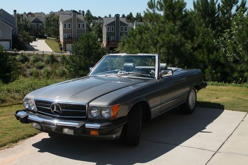 1987 mercedes benz sl560 under 45k miles all original convertible hard top