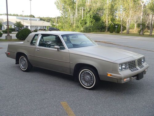 1981 Oldsmobile Cutlass Supreme Brougham Coupe 2-Door 4.3L, US $6,000.00, image 2