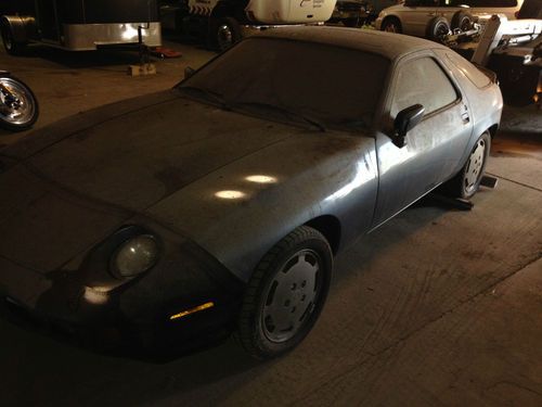 Barn find.....1984 porsche 928 s coupe